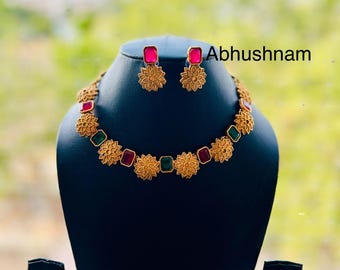 Kundan Floral Necklace Set, Golden Brass Indian Choker