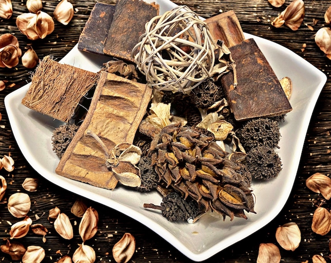 Featured listing image: Handcrafted Vanilla Potpourri - crafted in Australia - rustic decor - warming scent - real Madagascan vanilla bean - refresher oil included