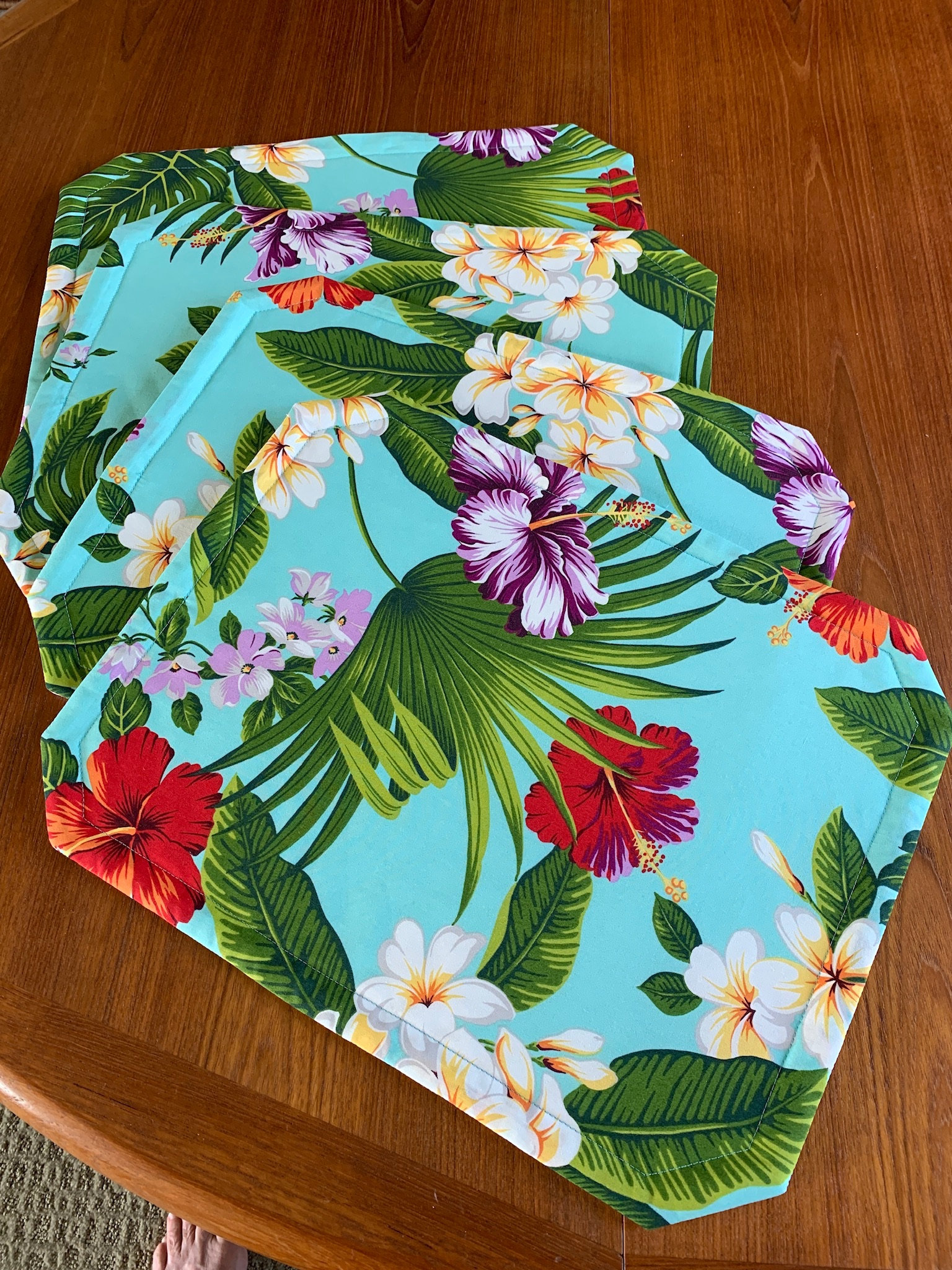 Hawaiian hibiscus/plumeria placemats set of 4 Etsy
