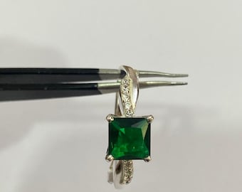 Beautiful Green Emerald Square Ring - Solid 925 Sterling Silver Engagement Ring - Green Stone Ring - Solitaire Ring - Handmade Ring