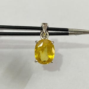 Natural Certified Yellow Sapphire/Pukhraj Gemstone Pendant Necklaces  Astrological Pendant For Men & Women