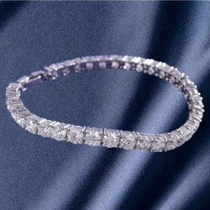 7CT Diamond Tennis Bracelet: 14K White Gold, Sterling Silver Clasp