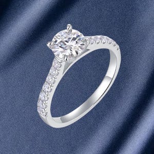 Diamond/Moissanite Round Women&#39;s Minimalist Ring 14K White Gold Handmade Gift For Her 925 Sterling Silver Ring Dainty Accent Diamond Ring