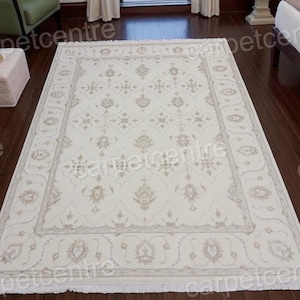 Cream Medallion Wool & Art Silk Rug: Handcrafted 7&#39;10&quot;x5&#39;9&quot; Carpet