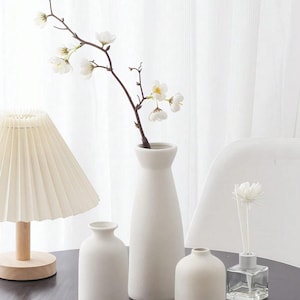 Minimalist Ribbed Decor Piece, Modern Nordic Decorative Ornament With Anti-Slip Design ,Helen&#39;s Pot Unique Vase, Contemporary Centerpiece