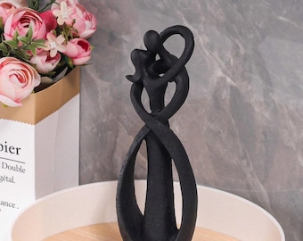 Sculpture d'un couple en grès : cadeau de décoration d'intérieur romantique, cadeau de Saint-Valentin, une sculpture sur l'amour.