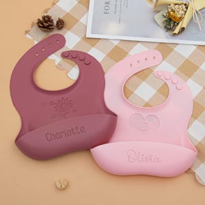 Personalized Silicone Baby Bib – Custom Engraved Food Catcher for Toddlers