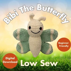 Puede incluir: Un juguete de mariposa de ganchillo con el texto "Bibi The Butterfly" encima. La mariposa es blanca con alas verdes y blancas. La imagen también incluye el texto "Digital Download", "Beginner Friendly" y "Low Sew".
