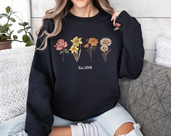 Felpa personalizzata con fiori del mese di nascita, maglione con fiori di nascita, maglietta con fiori di nascita, giardino della nonna, regalo personalizzato per la mamma, regalo per la nonna