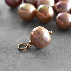 XL2 - Soft Golden Mauve Baroque Edison Pearl Necklace Pendant - Freshwater Cultured Jewelry - Timeless Romantic Unique - Solid 14k Gold
