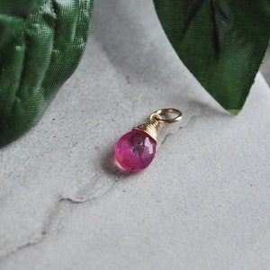 L Bold Pink Sapphire Pendant Natural Stone Sapphire Jewelry Precious Gemstone Jewelry Born in September Jewelry for Mom image 3