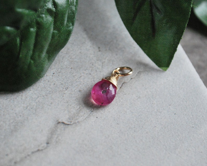 L Bold Pink Sapphire Pendant Natural Stone Sapphire Jewelry Precious Gemstone Jewelry Born in September Jewelry for Mom image 3
