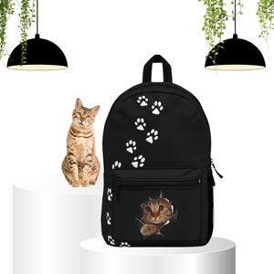 Curious Cat Paw Print Rucksack (Passendes T-Shirt erhältlich) Perfekt für Katzenliebhaber, Schule, Reisen, Geschenke