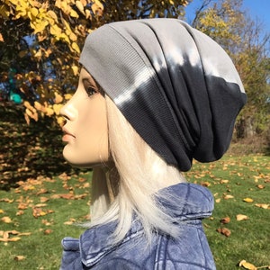 BOHO Clothing Women&#39;s Knit Hats Blue Dip Tie Dyed Slouch Beanies Lightweight Tie Back   A1788