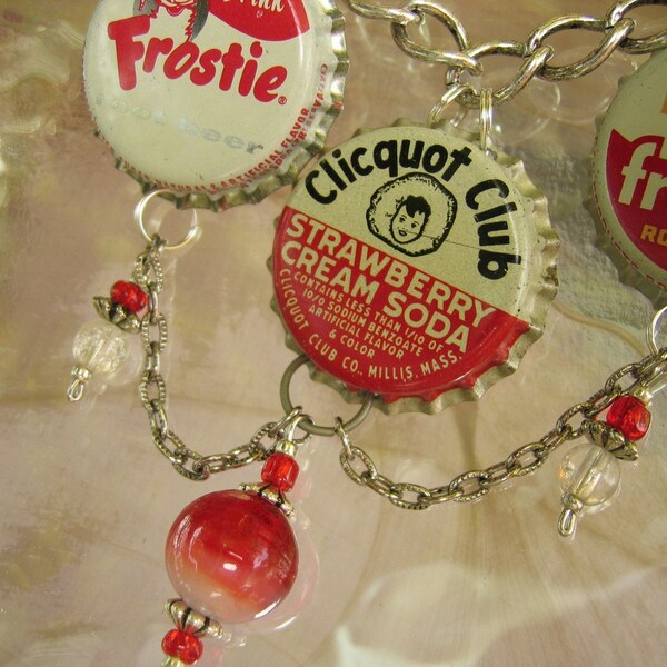 Strawberry Cream Soda Frostie Necklace....Bottle cap