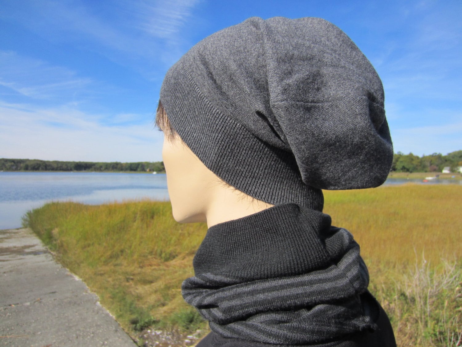 NWOT S. Marlon Cashmere Slouchy Beanie, Gray, One Size Cashmere Rib Slouchy Beanie | Aritzia US main image 2