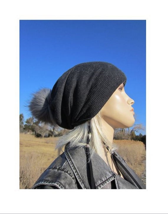 Real Fur Bobble Pom Pom Hat Gray Cashmere Cotton Blend  display picture 1