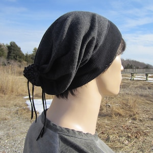 Bonnet Cachemire Homme Slouch Tam Super Soft Noir Gris Noir Cuir Cravate Dos Bonnet A1361