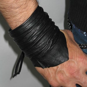 Men&#39;s Leather Bracelets Black Leather Cuff, Men&#39;s Gifts, Men&#39;s Jewelry, Leather Wristband Wrap Bracelet, Urban Clothing, Crushed Women L2001