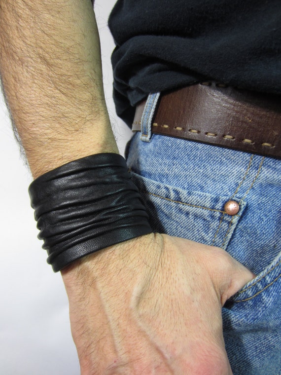 Black Leather Cuff Bracelet : Bridle Leather Wristband Double Buckle  Design. Custom Made for You in New York - Etsy