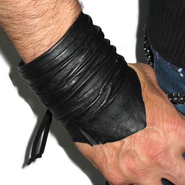 Men's Black Leather Cuff Bracelet Wristband Unisex Handcrafted Jewelry L2101
