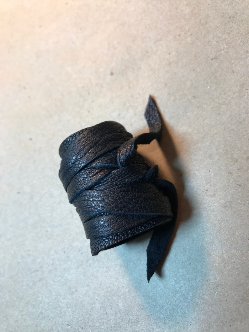 Men's Viking Hair Wrap Warrior Style Ponytail Holder Women Tie Black Leather Cuff Jewelry Rennaissance Fair Bohemian Hairband Z1010 Z1055 image 1