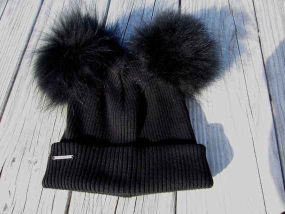 Beanie brown raccoon bobble - Raccoon fur pompom hat - furpompomhats