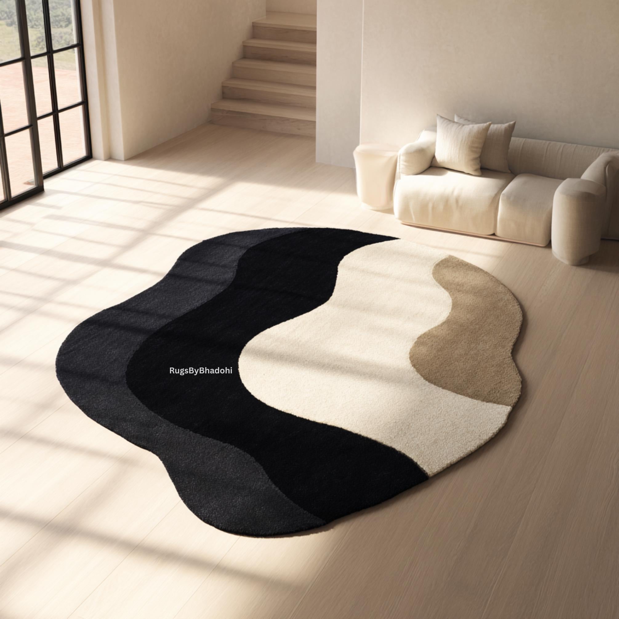 Hand-Tufted Wool Rug: Modern Abstract...