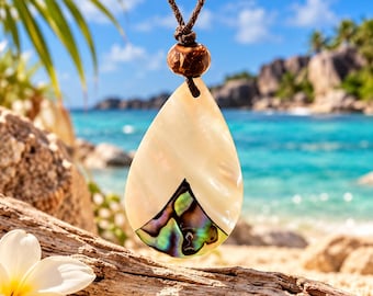 Muschelkette mit Perlmutt & Muschel – handgefertigter Resin Anhänger mit verstellbarem Stoffband