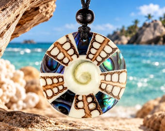 Muschelkette mit Spidershell, Shiva Eye & Perlmutt – handgefertigter Boho Schmuck mit verstellbarem Band