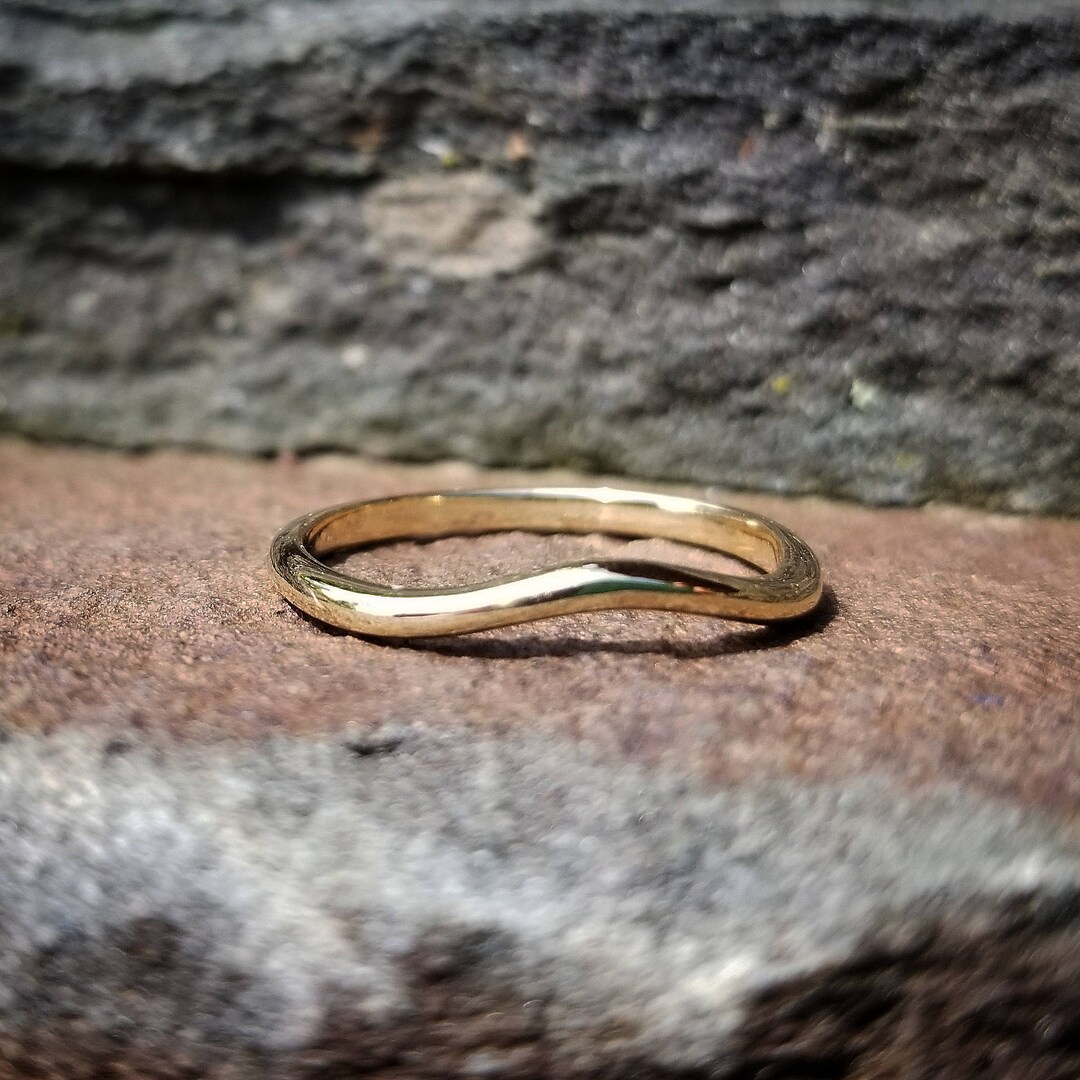 Yellow Gold Curved Wedding Band for Women, Contour Wedding Bands