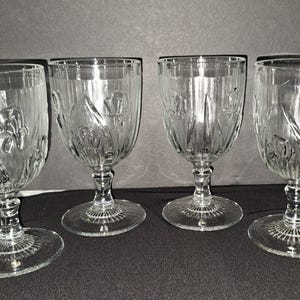 Vintage JEANETTE GLASS Iris and Herringbone water goblets