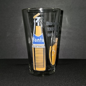 Vaso vintage de Fanta de naranja