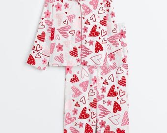 Valentine Heart Long Sleeve Satin Pajama Set, Romantic Heart Print Sleepwear for a Cozy Valentine’s Night, PJs Gifts  For Couple