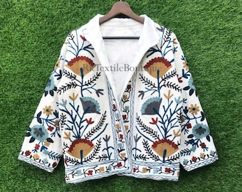 Handbestickte Suzani Jacke: Weißer Boho Kurzmantel