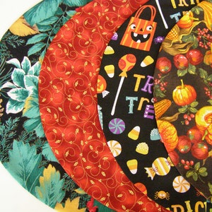 Placemat 4-sided Oct-Jan Seasonal Centerpiece