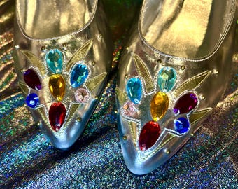 Vintage 80s Flings Silver Metallic Multicolor Embellished Pumps, Modern Size 7.5