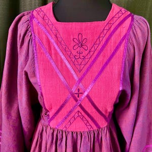 Vintage ‘70s Pink, Purple Embroidered Long Wide-Sleeve Maxi Caftan, Size S