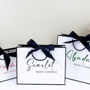 Personalized Christmas gift bag with Name, Holiday Gift Bags with Name, Christmas party bags, Christmas Eve Gift Bags, Xmas Gift Bags