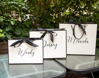 Wedding Gift Bags, Personalized Bridesmaid Gift Bags, Bachelorette Party Bag, Bridal Party Gift Bag, Thank You Gift Bags, Elegant Gift Bag