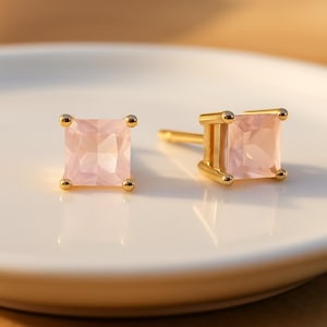 Örhängen med prinsessslipning i rosenkvarts: Eleganta ädelstenssmycken