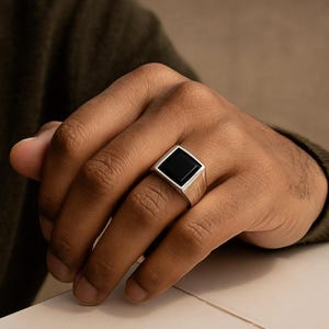 925刻印　ブラックオニキス　シグネットリング ブラックオニキス シグネットリング：925 スターリングシルバー