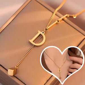 Collar de letras de titanio personalizado (A-Z) / Joyería Titanelle