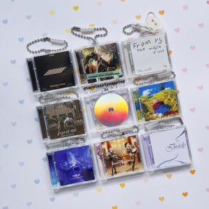 Custom NFC Mini CD Keychain [by @harmlesslynapping] | Personalized gift | Made to order | Unique gift ideas | Kpop | Music lovers
