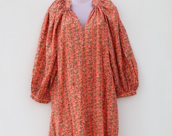 Maxi-jurk Lange bloemenjurk met blokprint, diepe hals met koordsluiting