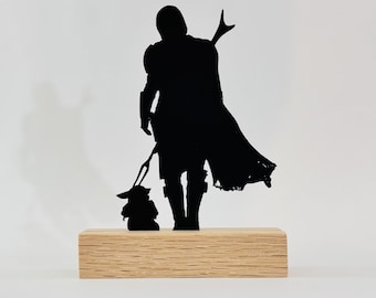 Mandalorian & Grogu Silhouette | Minimalist Sculpture on Wooden Base | Star Wars Decoration | Original Gift | French Craftsmanship