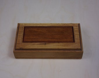 Jewelry box Ring and Earring box of Oak and Sapele . Handcrafted wood  inlayed