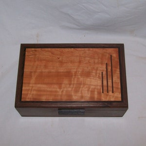 Walnut Box Inlayed with Cherry Top  11&#39;&#39;x7&#39;&#39;x4&#39;&#39; Handcrafted Keepsake Box Watch box Tea box