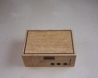 Caixa de mesa feita à mão em bordo e incrustada com Birds Eye Maple no Art Déco Stlye