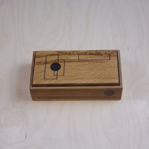 Oak box with Walnut Inlayed top 4&quot;x8&quot; Box Handmade Trinket box Keepsake box Jewelry box